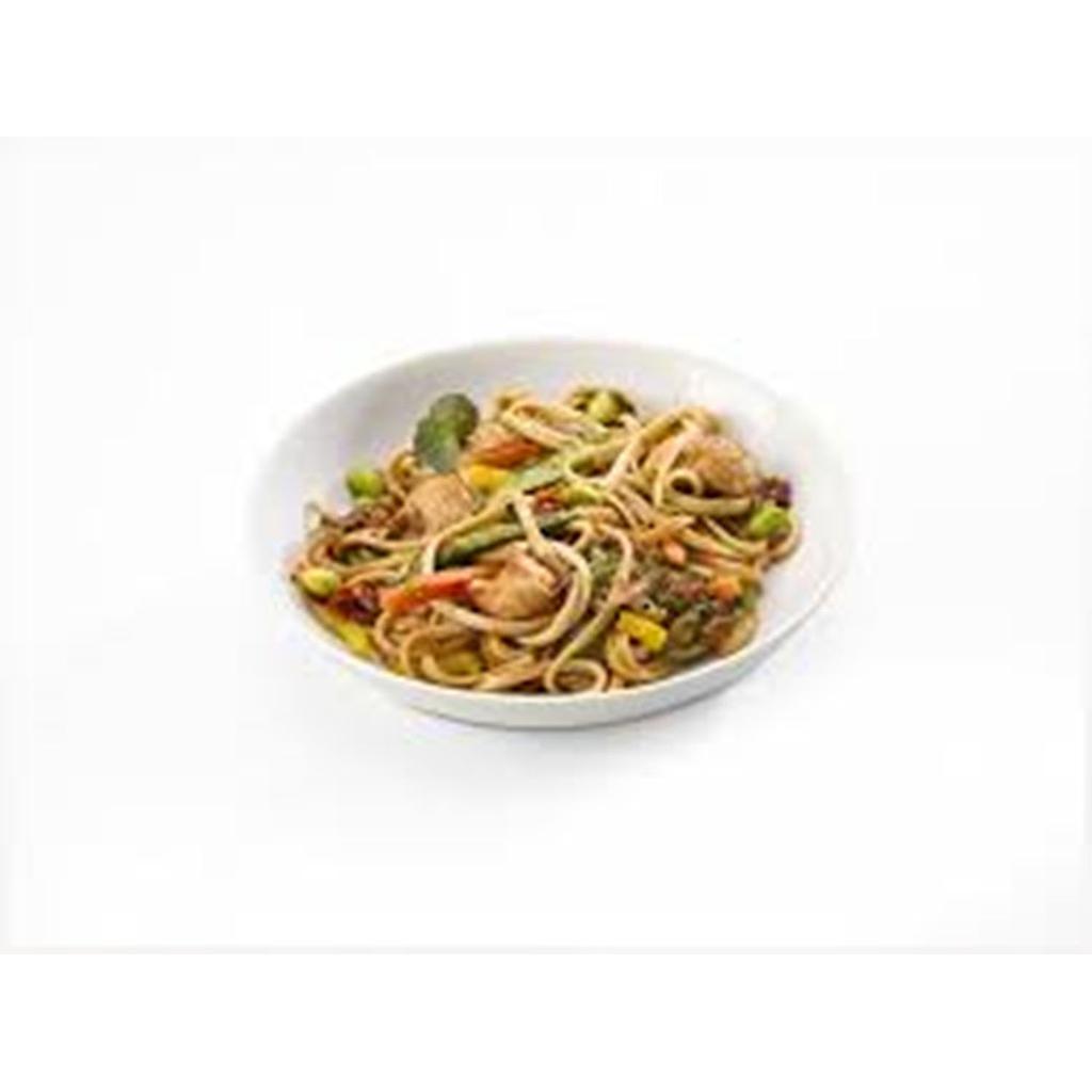 DELI MEAL NOODLES MET KIP, PITTIGE SOJA SAUS EN GROENTEN (63319000) 6X500GR <*_*>