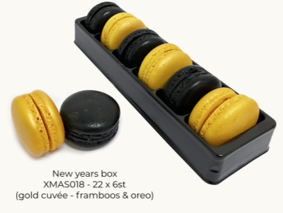 AMACARONS NEW YEARS BOX ( gold cuvée framboos & oreo ) 10X6ST <*_*> 