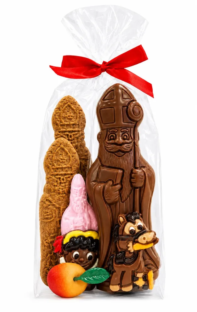 [SP04] SINTPAK 04 - Sint 18,5 cm met toebehoren 235 gr x 8 stuks  ++