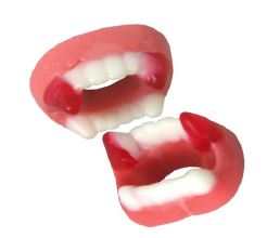 TROLLI DENTS DE DRACULA 1KG (6)