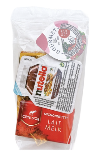 [DVK013] DVK ONTBIJTSET ( PEPERKOEK/MIGNONETTE MELK EN FONDANT/CONFITUUR/CHOCO)